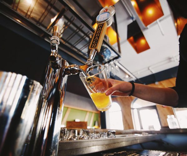 restaurant-drink-bar-pouring-beer-beer-glass-restaurants-bartender-eats-draft-beer_t20_4lL2xl